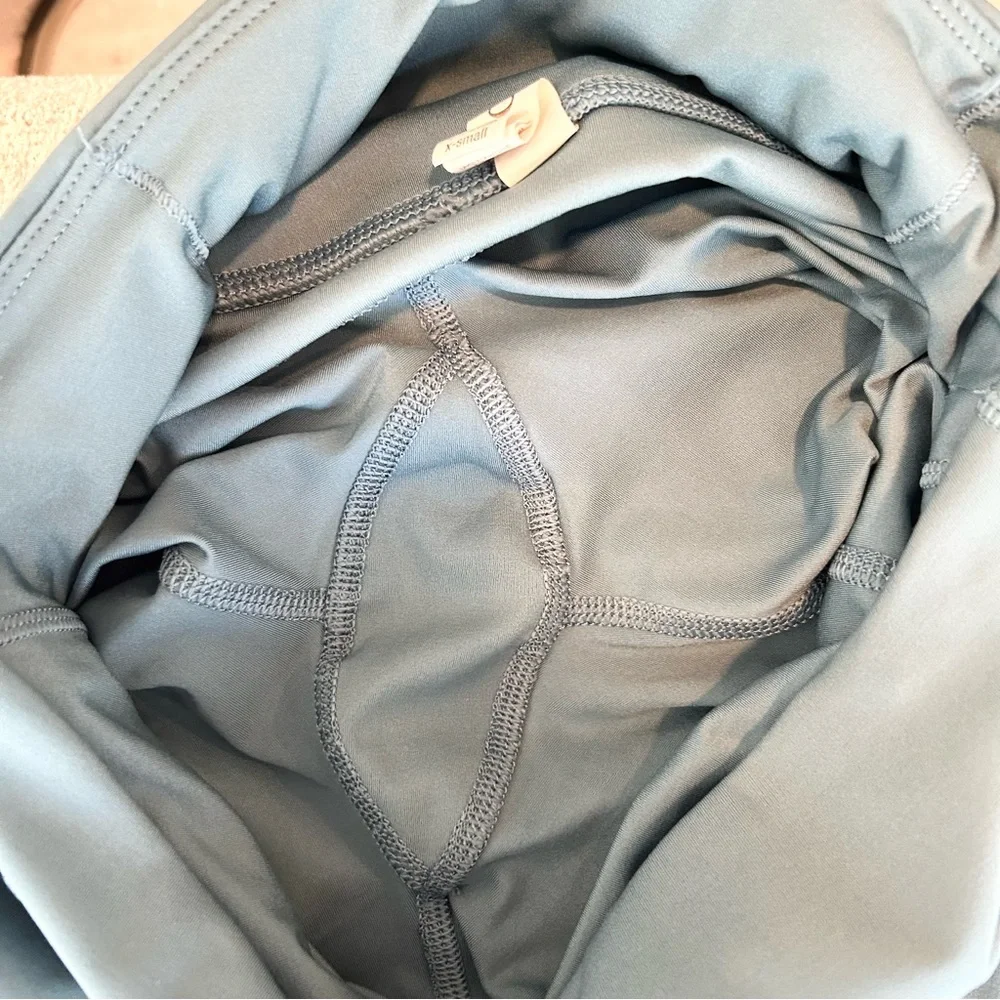 Vuori High Rise Pace Leggings Teal Size XS